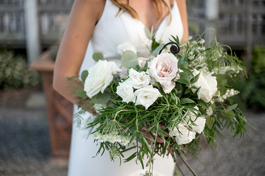neutral colored wedding bouquet
