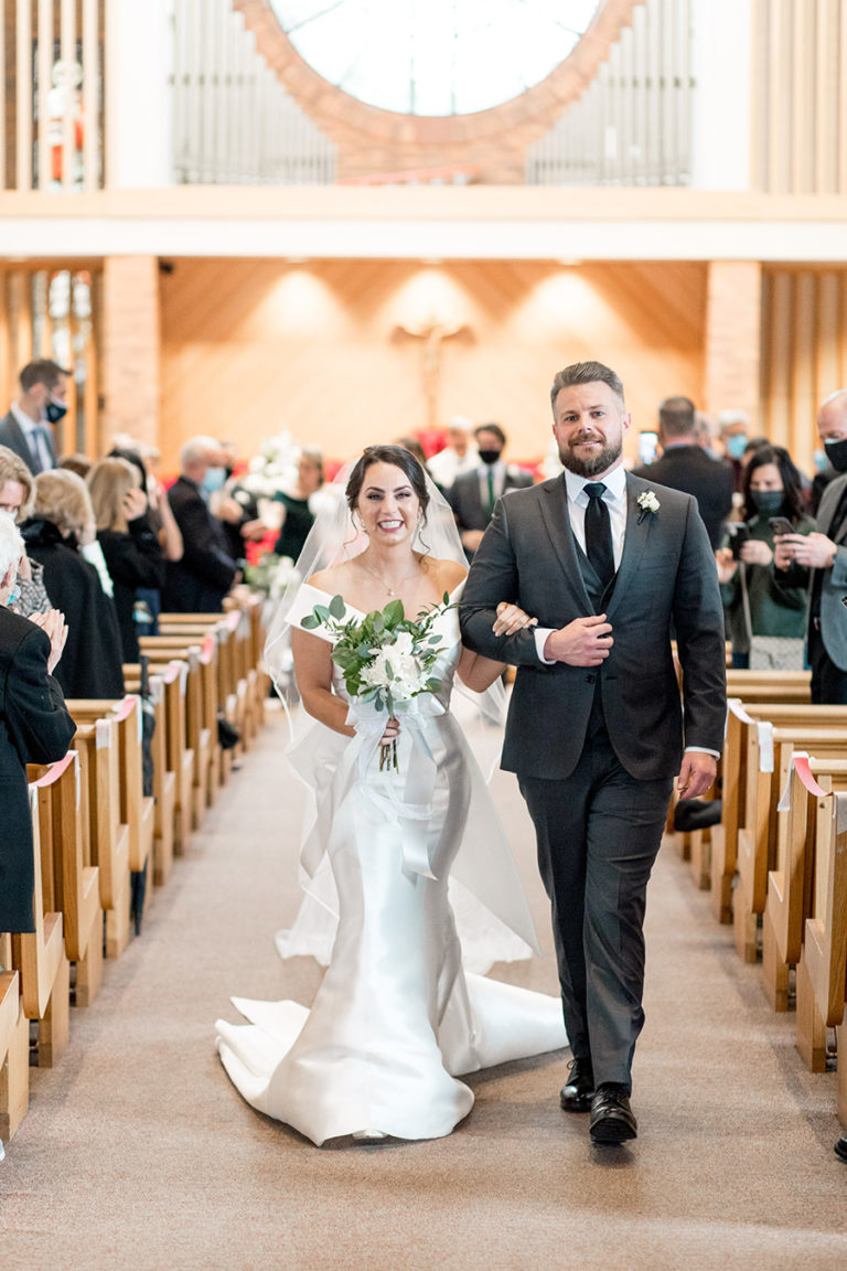 Dana & John | Classic & Snowy Winter Wedding - Petal & Glass Photography